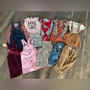 Twelve piece girls lot. Super adorable girls dresses, denim jacket, cartigan 🩷
